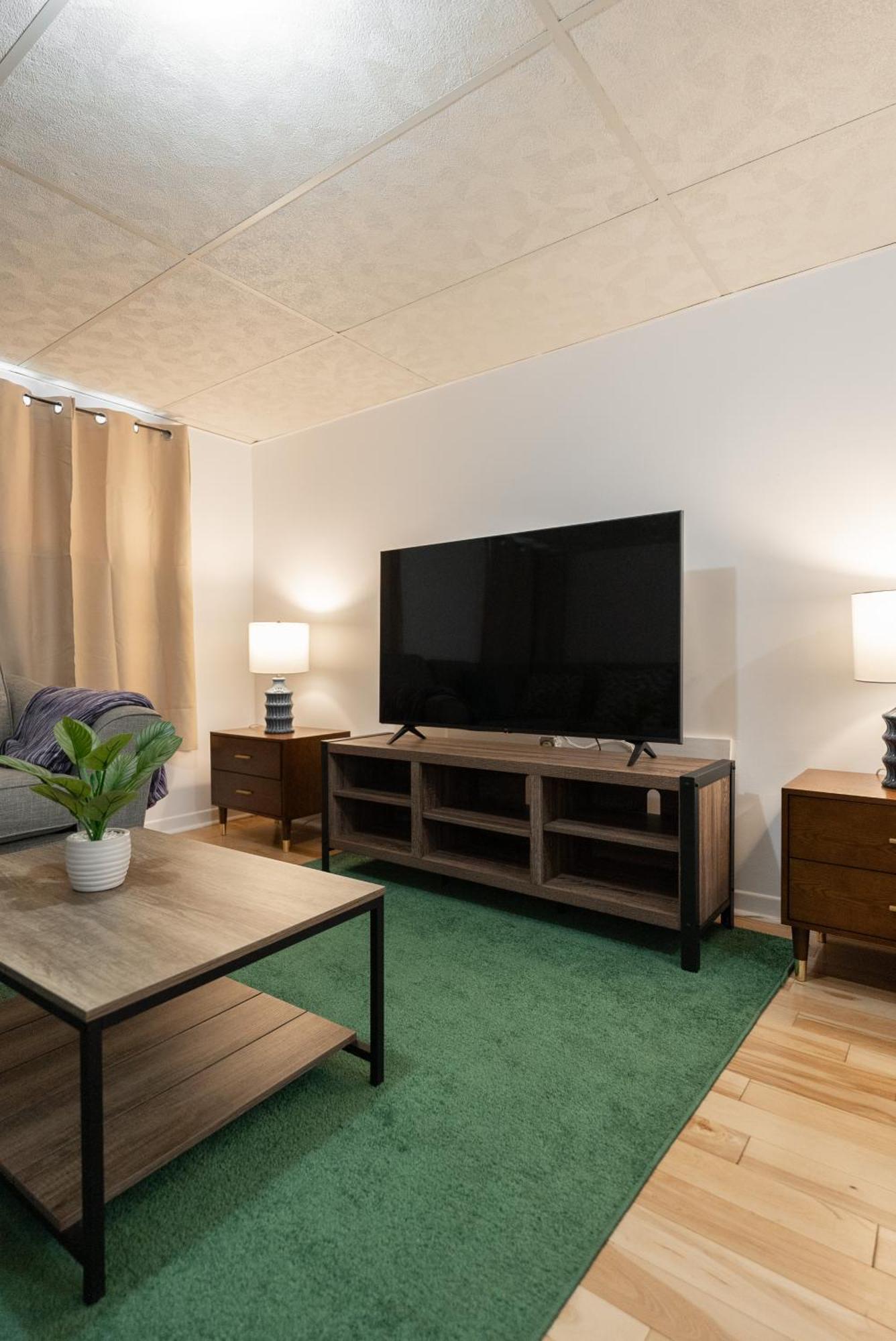 Comfortable Spacious House With Parking بروسار المظهر الخارجي الصورة