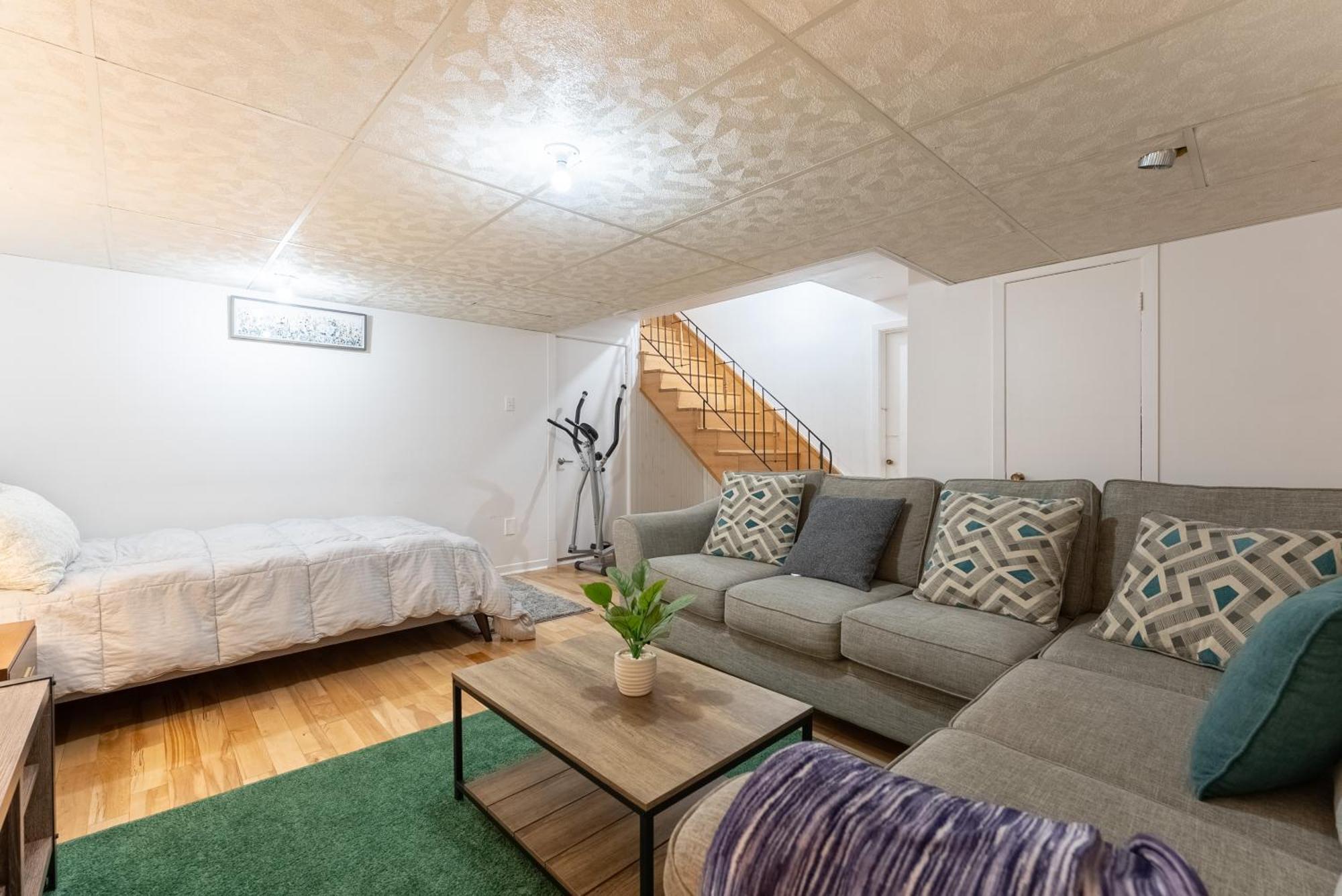 Comfortable Spacious House With Parking بروسار المظهر الخارجي الصورة
